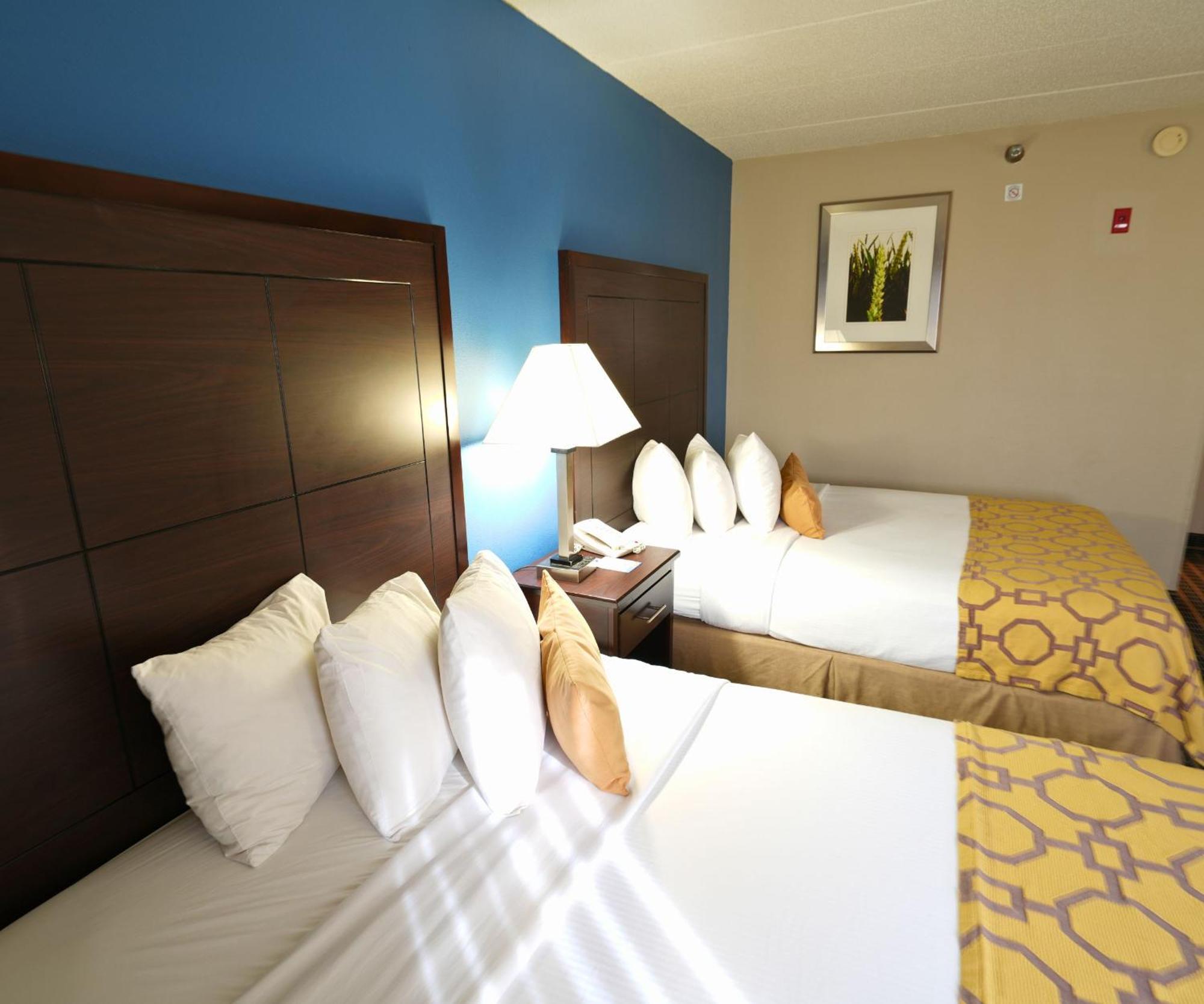 Baymont By Wyndham Marshalltown Bagian luar foto