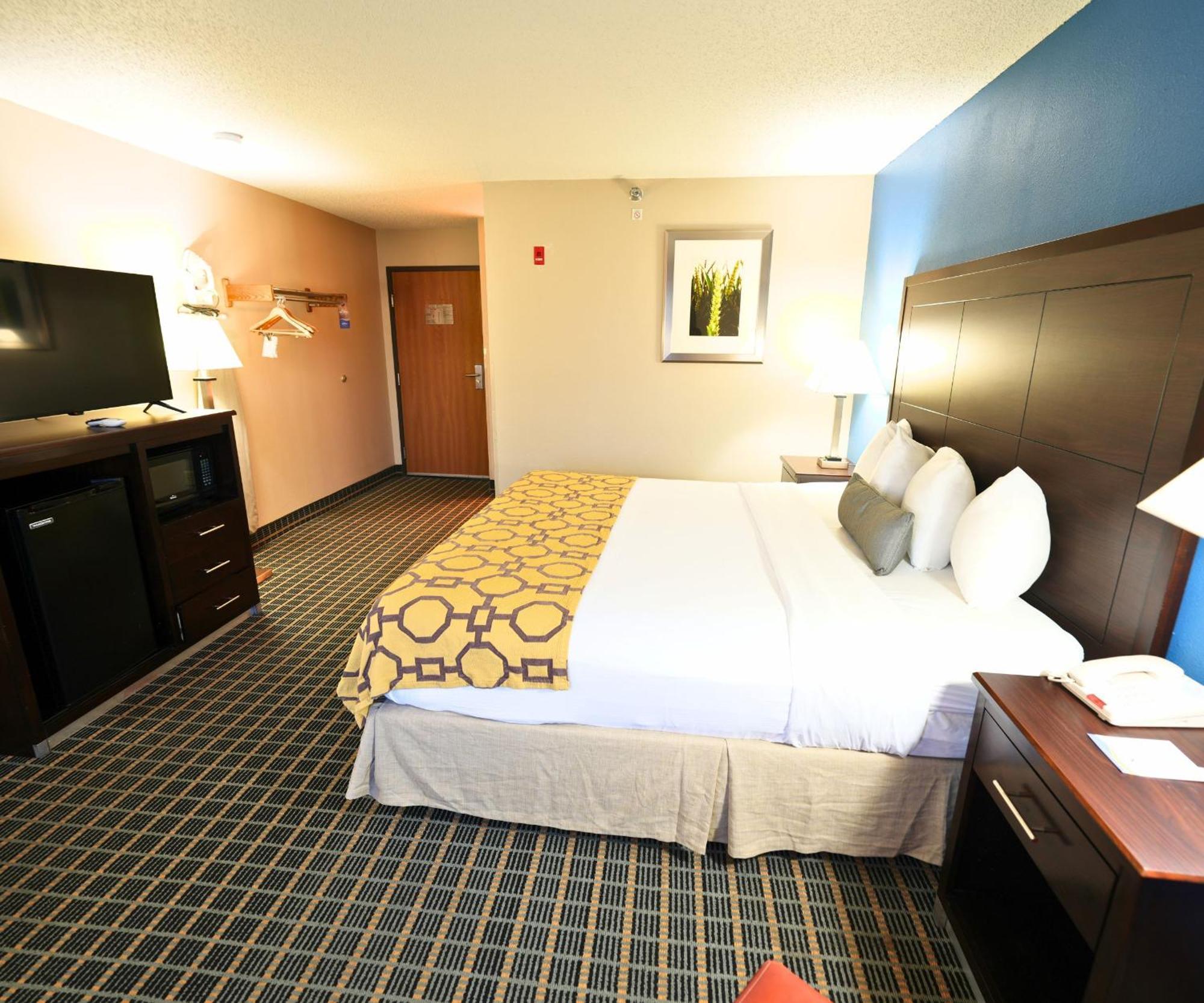 Baymont By Wyndham Marshalltown Bagian luar foto